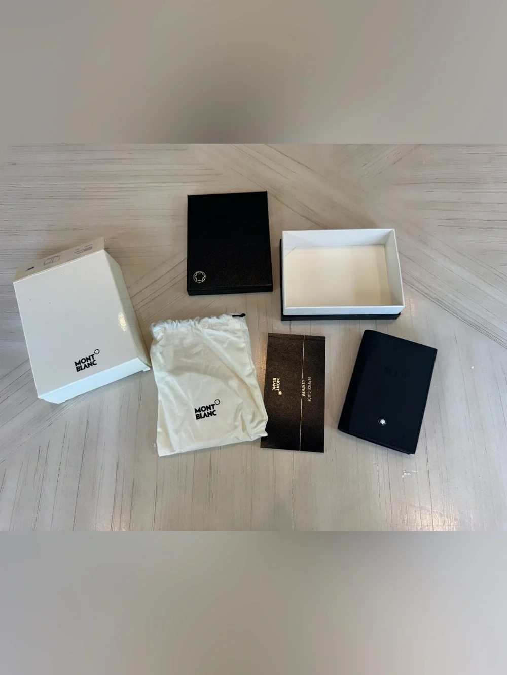 Montblanc Extreme Leather Business Card Holder – Black | NIB